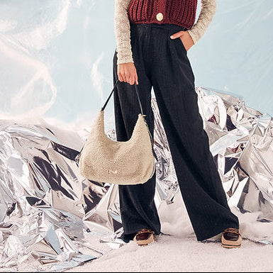 Nathan-Baume Schoudertas - Carrie Shearling