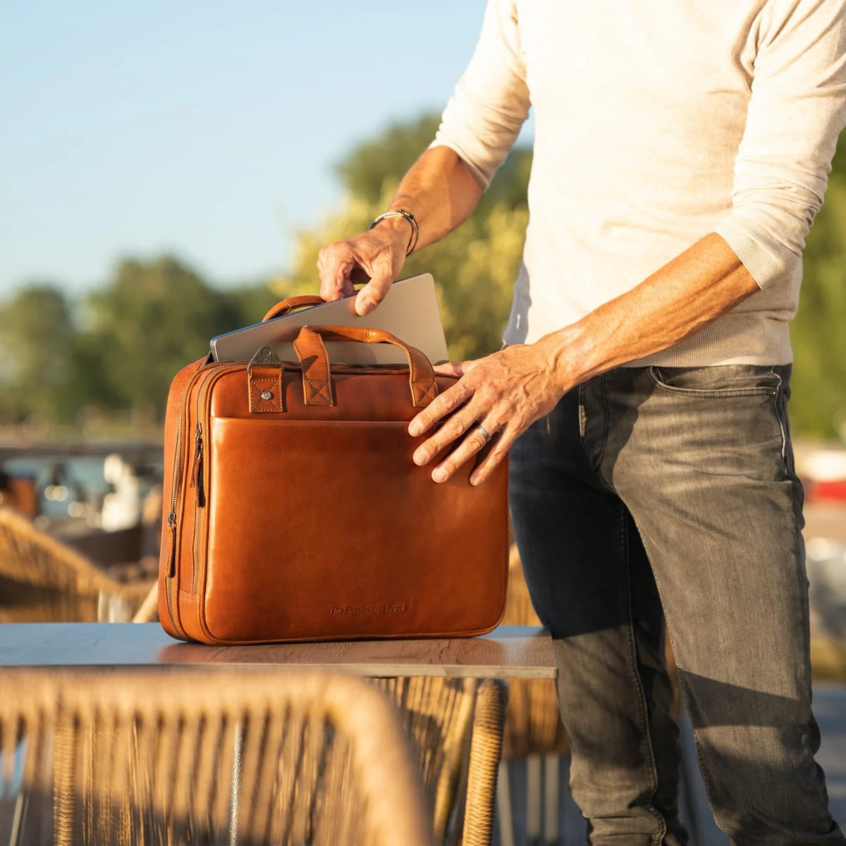 Leather Laptop Bag Iseo - Full grained 100% vegetable tanned