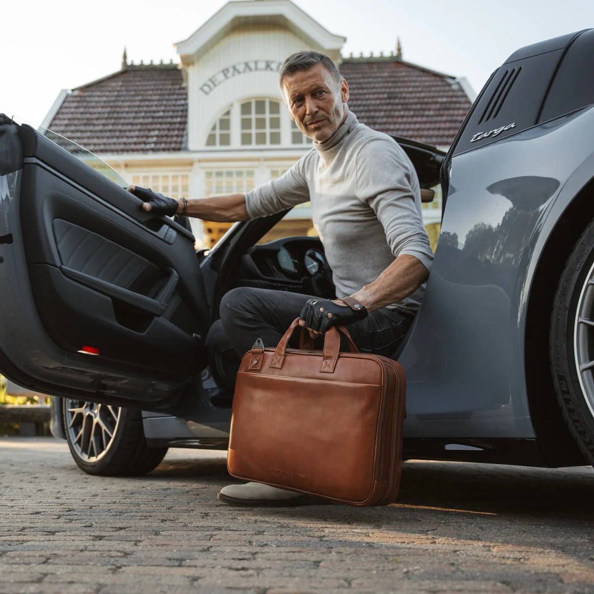 Leather Laptop Bag Iseo - Full grained 100% vegetable tanned