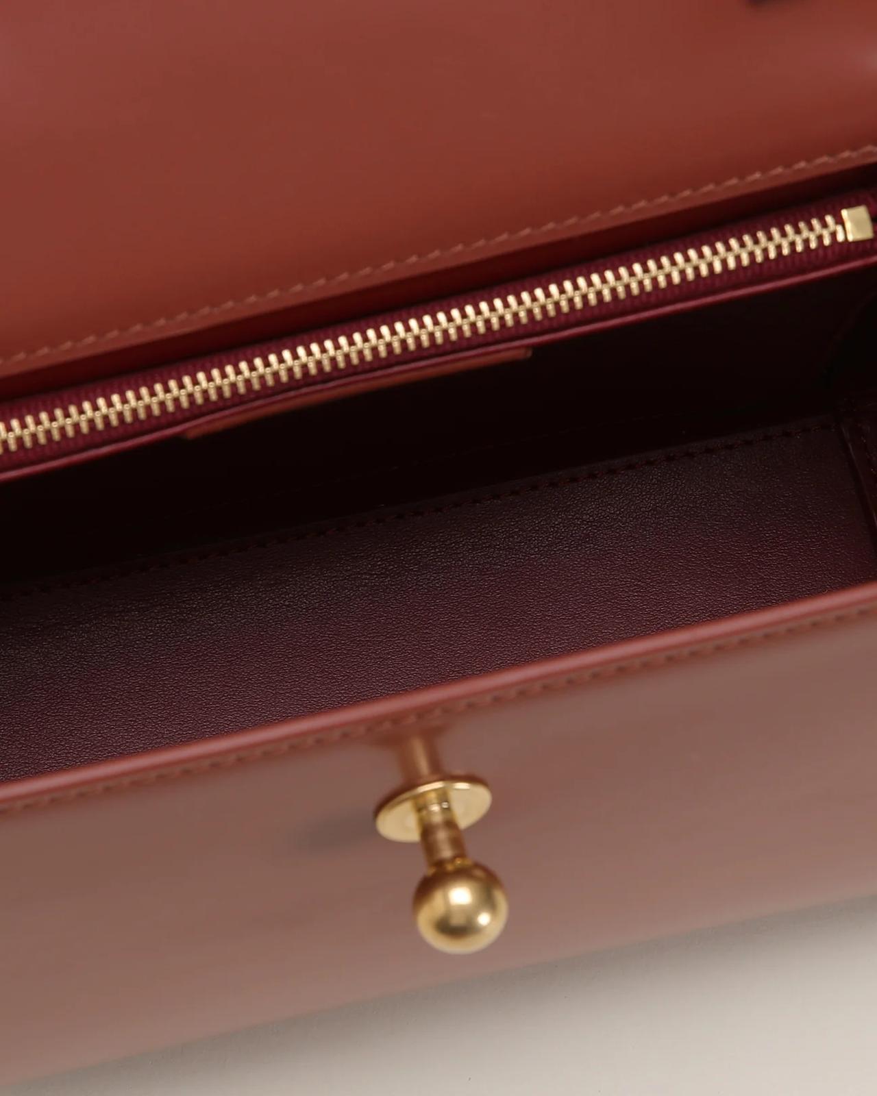 Marie 22 Small Handbag Brown