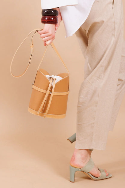 Laina- Sable (Zandkleur) - Bucket Tas