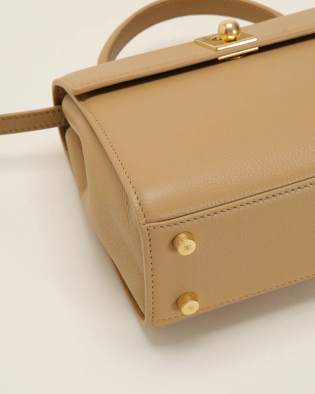 Marie 22 - Handtas Beige in Kalfsleer