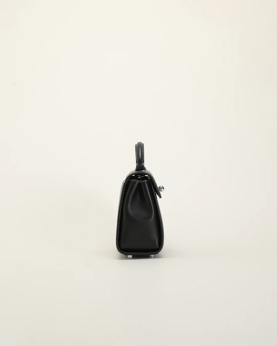 Marie 22 Small Handbag Black