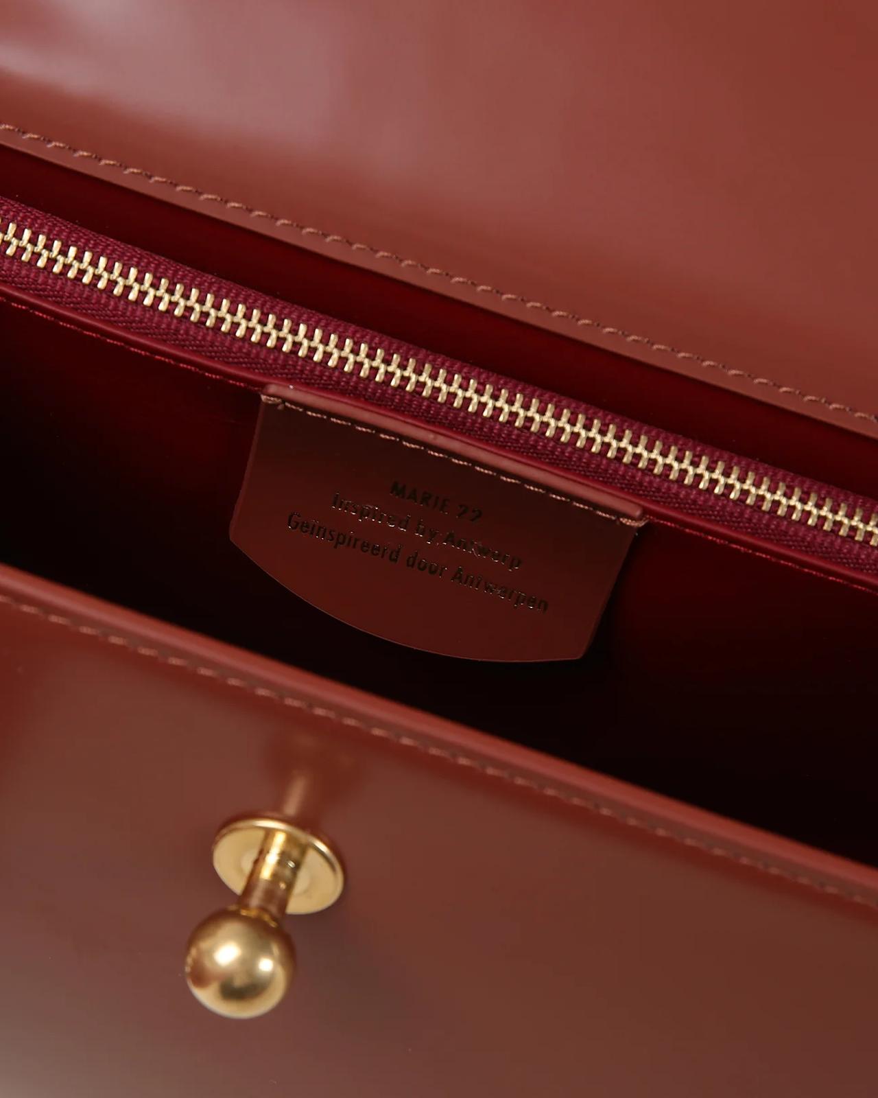 Marie 22 Small Handbag Brown